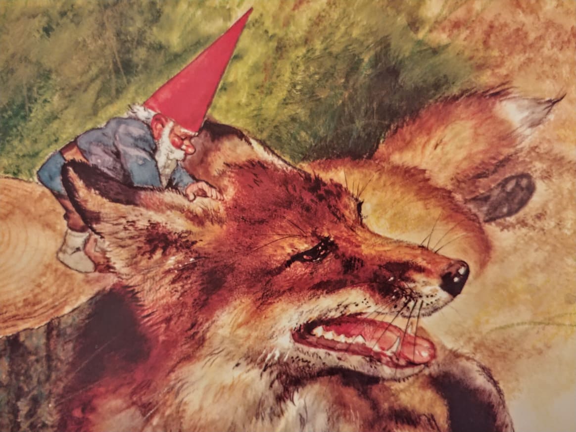 Zovu ga Polovanjek, Palček, Kepec i Malček: on je mitski dobri patuljak koji pod zemljom čuva blago.